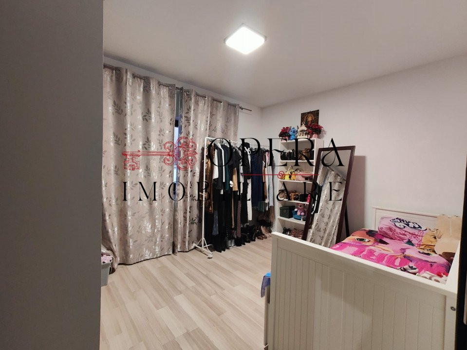 Apartament 3 camere, decomandat, de vanzare, zona Valea Lupului