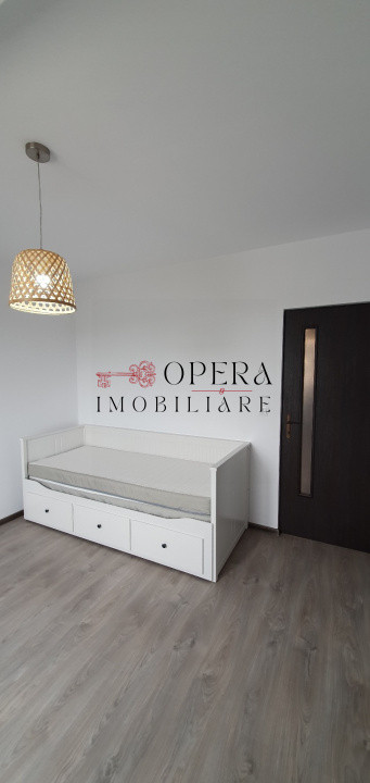 Apartament 3 camere, decomandat, de vanzare, zona CUG 