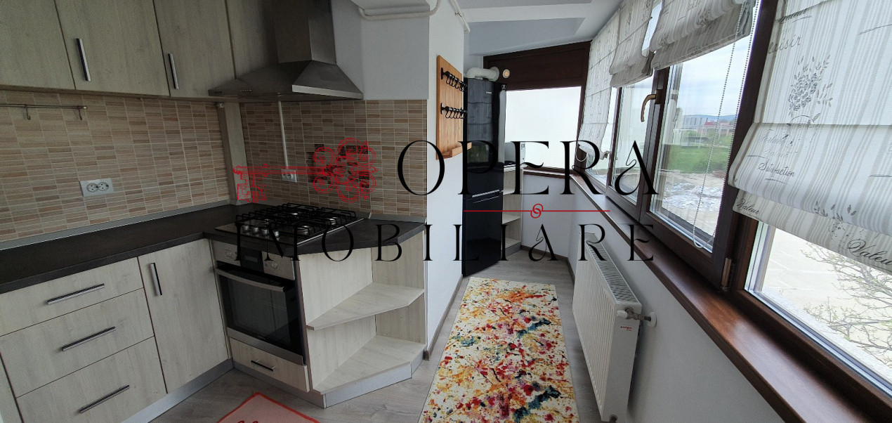 Apartament 3 camere, decomandat, de vanzare, zona CUG 