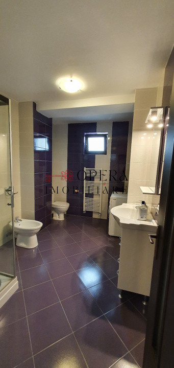 Apartament 3 camere, decomandat, de vanzare, zona CUG 