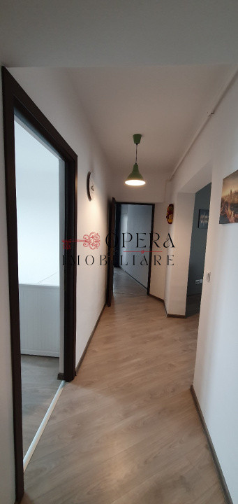 Apartament 3 camere, decomandat, de vanzare, zona CUG 