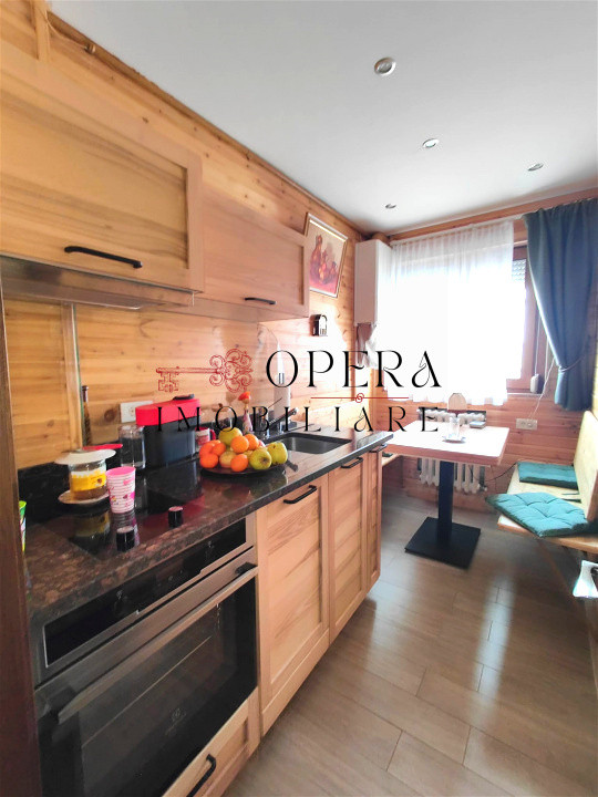 De vanzare! Apartament 2 camere decomandat, etaj intermediar, zona Ultracentrala