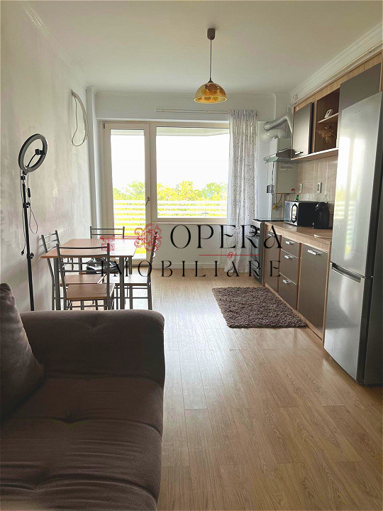 Apartament 2 camere, open space, de inchiriat, zona Copou - Royal Town