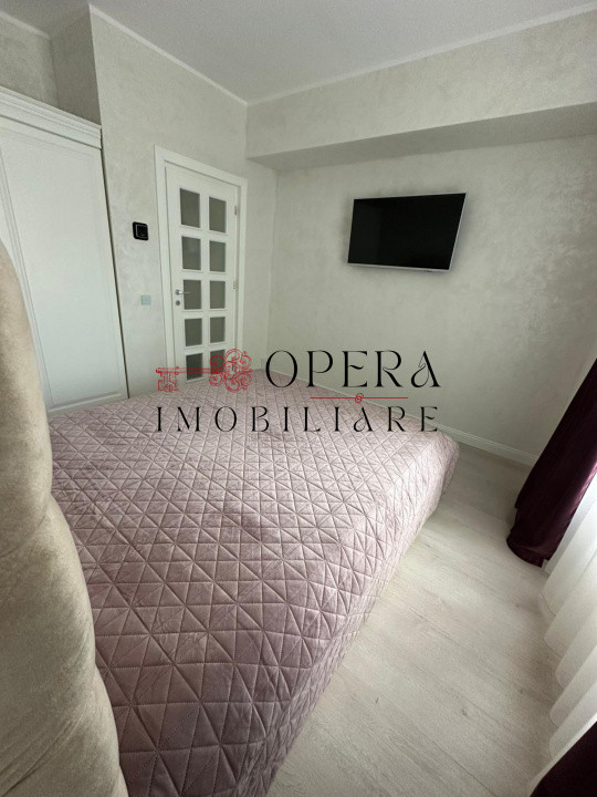 Apartament 2 camere, decomandat, de vanzare, zona Copou - Royal Town