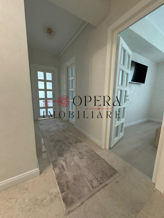 Apartament 2 camere, decomandat, de vanzare, zona Copou - Royal Town
