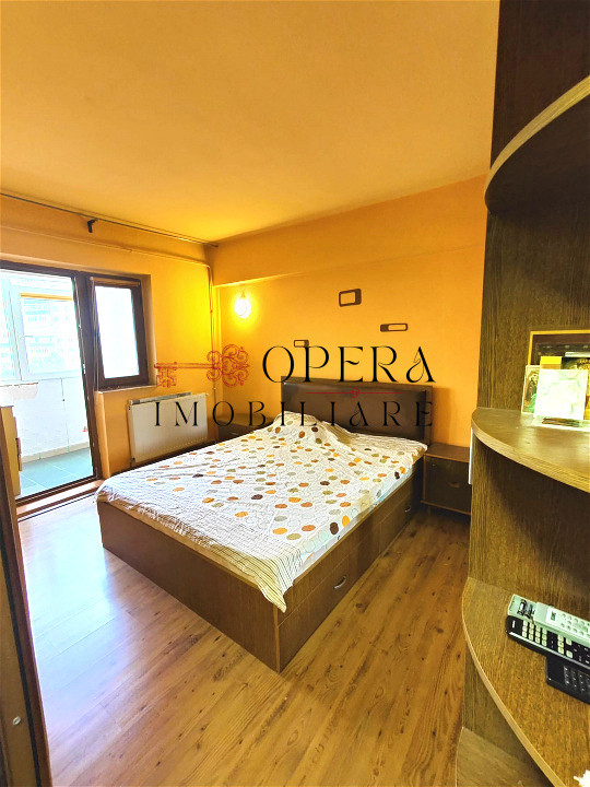 De inchiriat! Apartament 3 camere, decomandat, 2 bai, zona Garii
