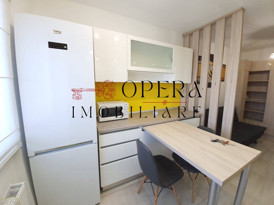 Apartament 2 camere, semidecomandat, de vanzare, zona Centrala