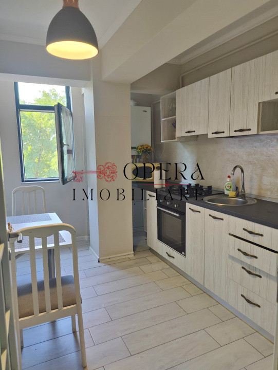 Apartament 2 camere de vanzare, zona Tudor Vladimirescu -Iasi