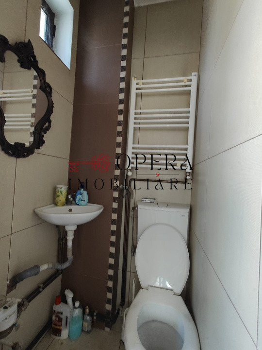 Spatiu comercial, 55 m.p., de inchiriat, zona Podul de Piatra