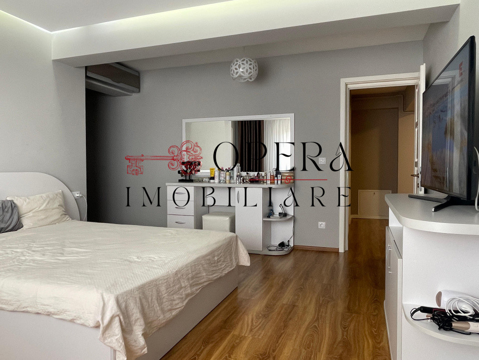 Apartament 3 camere si 2 bai, decomandat, de vanzare, zona CUG - Sos. Nicolina