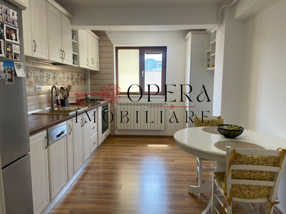 Apartament 3 camere si 2 bai, decomandat, de vanzare, zona CUG - Sos. Nicolina