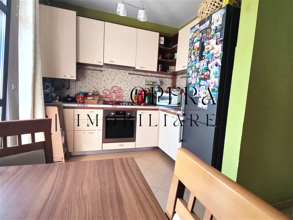 Apartament 2 camere, spatios, de vanzare, zona Bucium - Family Market