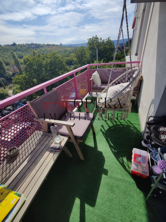 Apartament 2 camere, spatios, de vanzare, zona Bucium - Family Market
