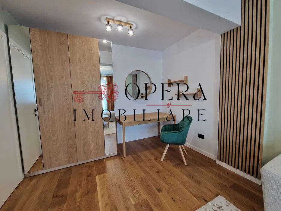 Apartament 2 camere, decomandat, de inchiriat, zona Palas Campus.