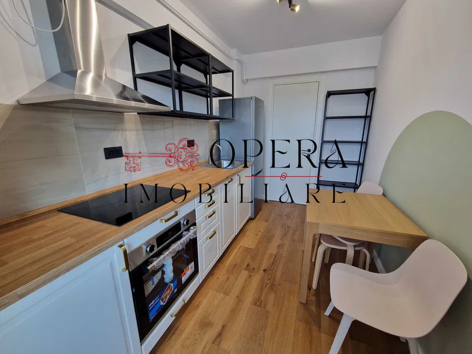 Apartament 2 camere, decomandat, de inchiriat, zona Palas Campus.