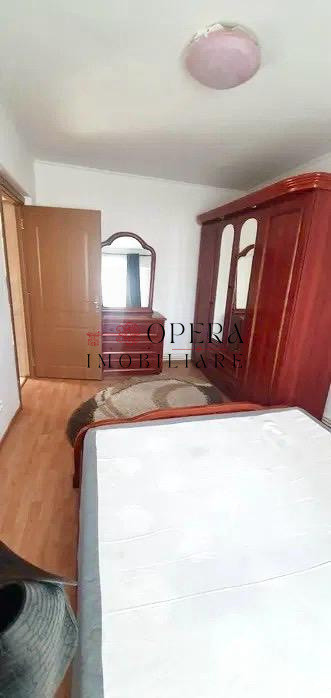 Apartament 2 camere, model decomandat, de inchiriat, zona Centrala 