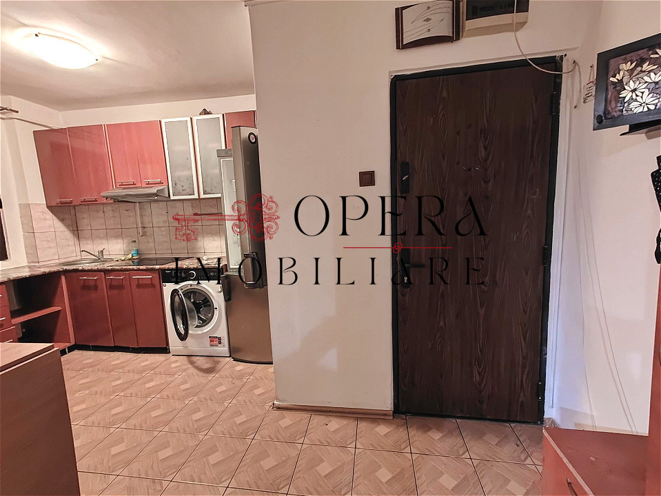 Apartament 2 camere, semidecomandat, de vanzare, zona Podul de Piatra- fara risc