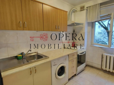Oportunitate! Apartament cu 2 camere, decomandat, de vanzare, Mircea cel Batran