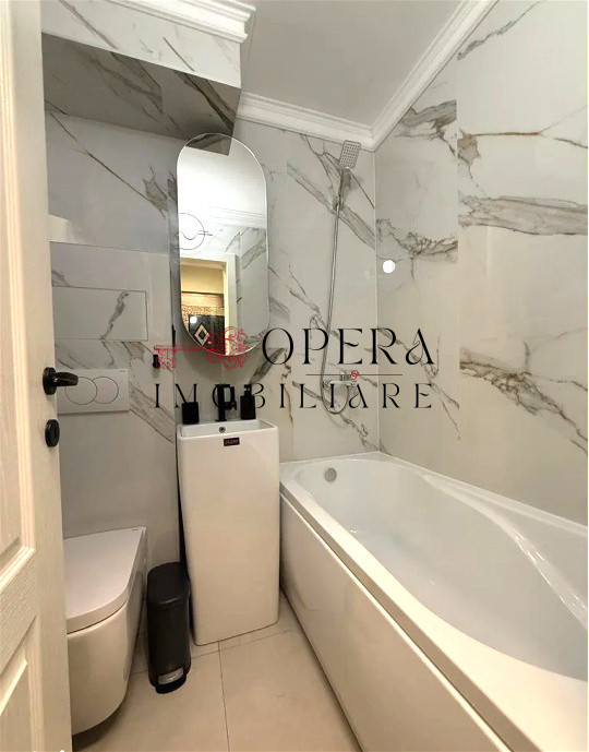 Apartament 2 camere, decomandat, de inchiriat, zona Tatarasi 