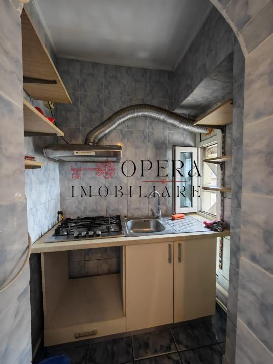 Apartament 2 camere, de inchiriat, zona Pacurari