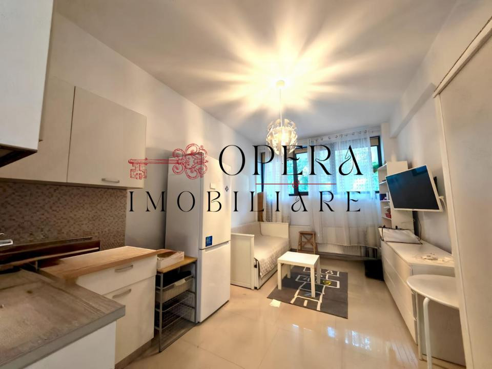 Oportunitate!Garsoniera/spatiu birou, de vanzare, Zona Copou-Exclusive Residence