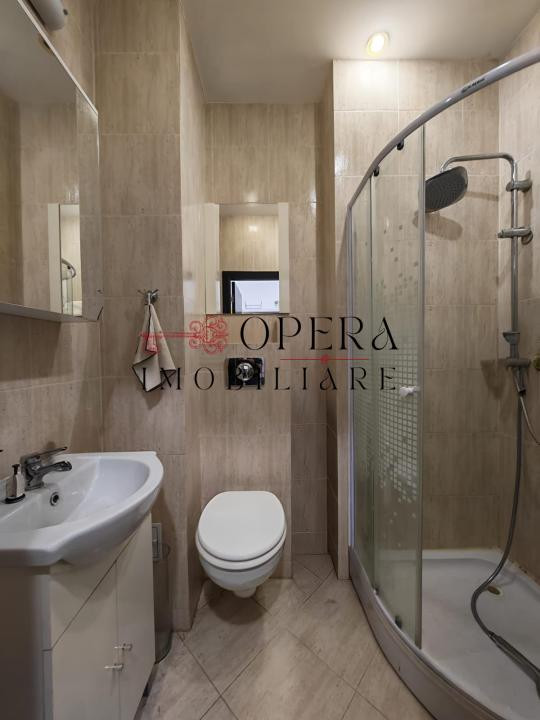 Oportunitate!Garsoniera/spatiu birou, de vanzare, Zona Copou-Exclusive Residence