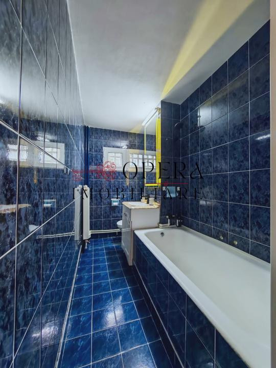 Oportunitate! Apartament 3 camere, nedecomandat, zona Podu Ros - de vanzare
