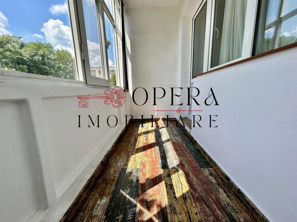 Oportunitate! Apartament 3 camere, nedecomandat, zona Podu Ros - de vanzare