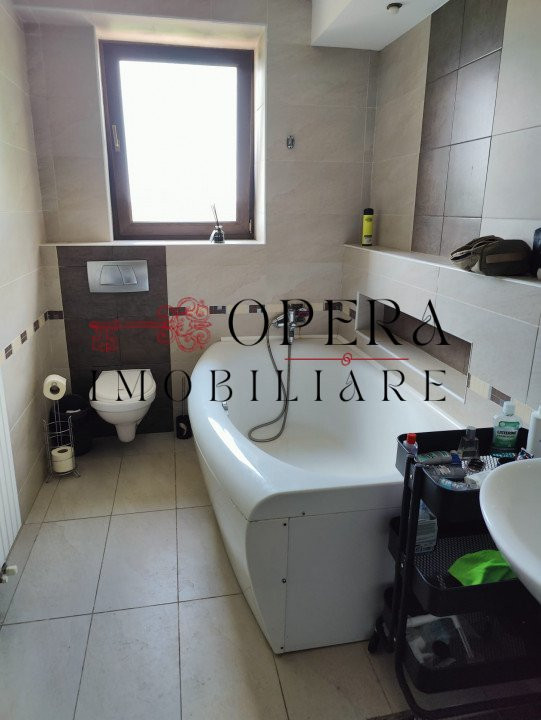 Vila 6 camere, de vanzare, zona Moara de Vant