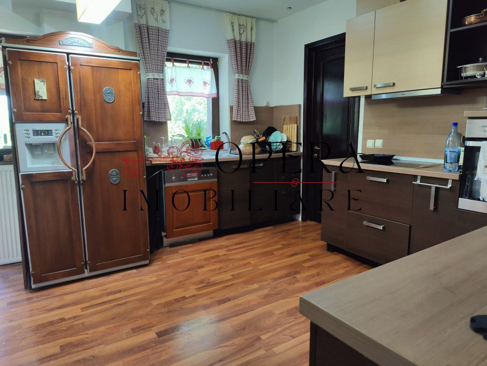 Vila 6 camere, de vanzare, zona Moara de Vant