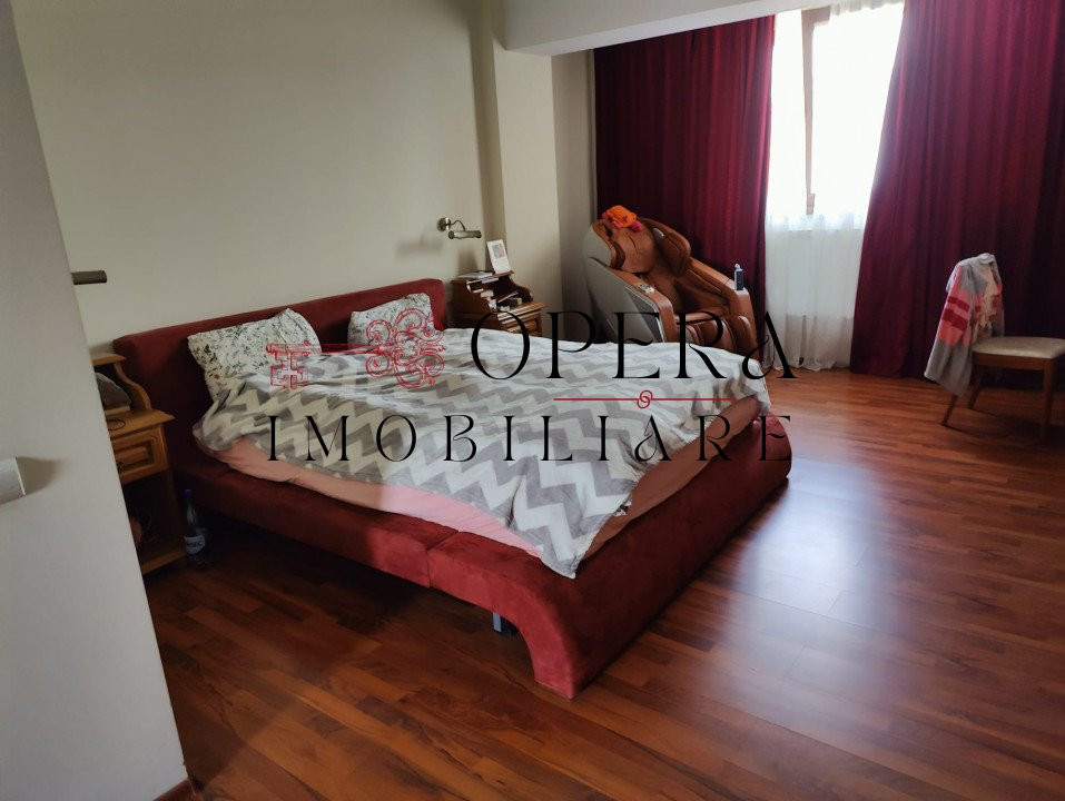 Vila 6 camere, de vanzare, zona Moara de Vant